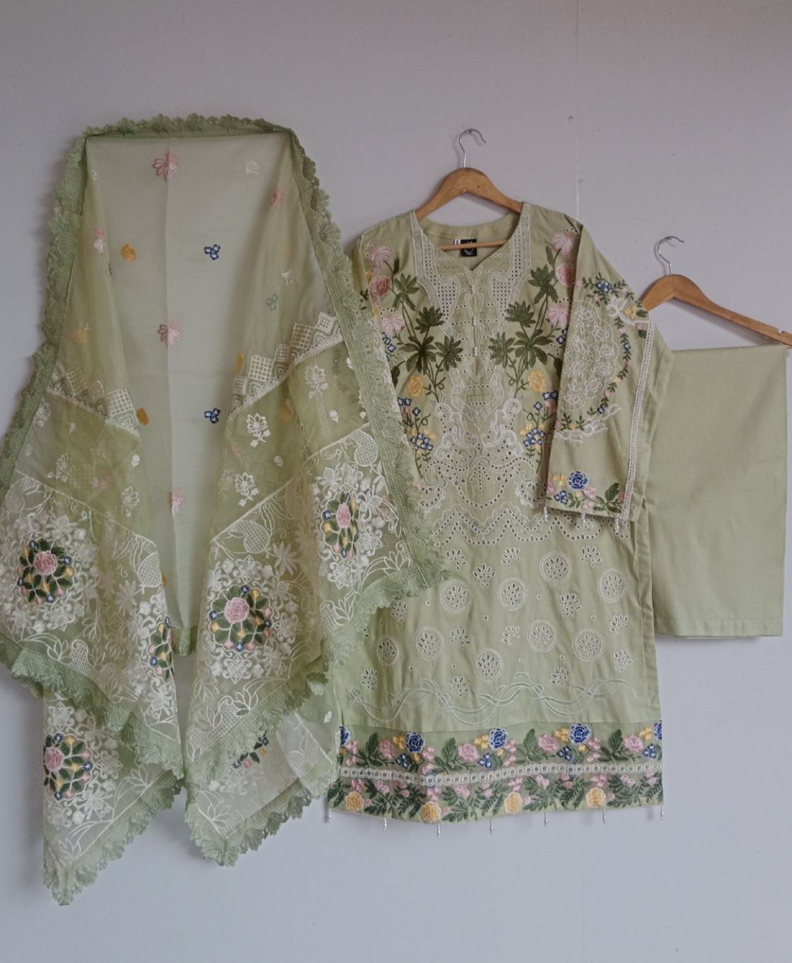 MARYAM HUSSAIN LAWN COLLECTION